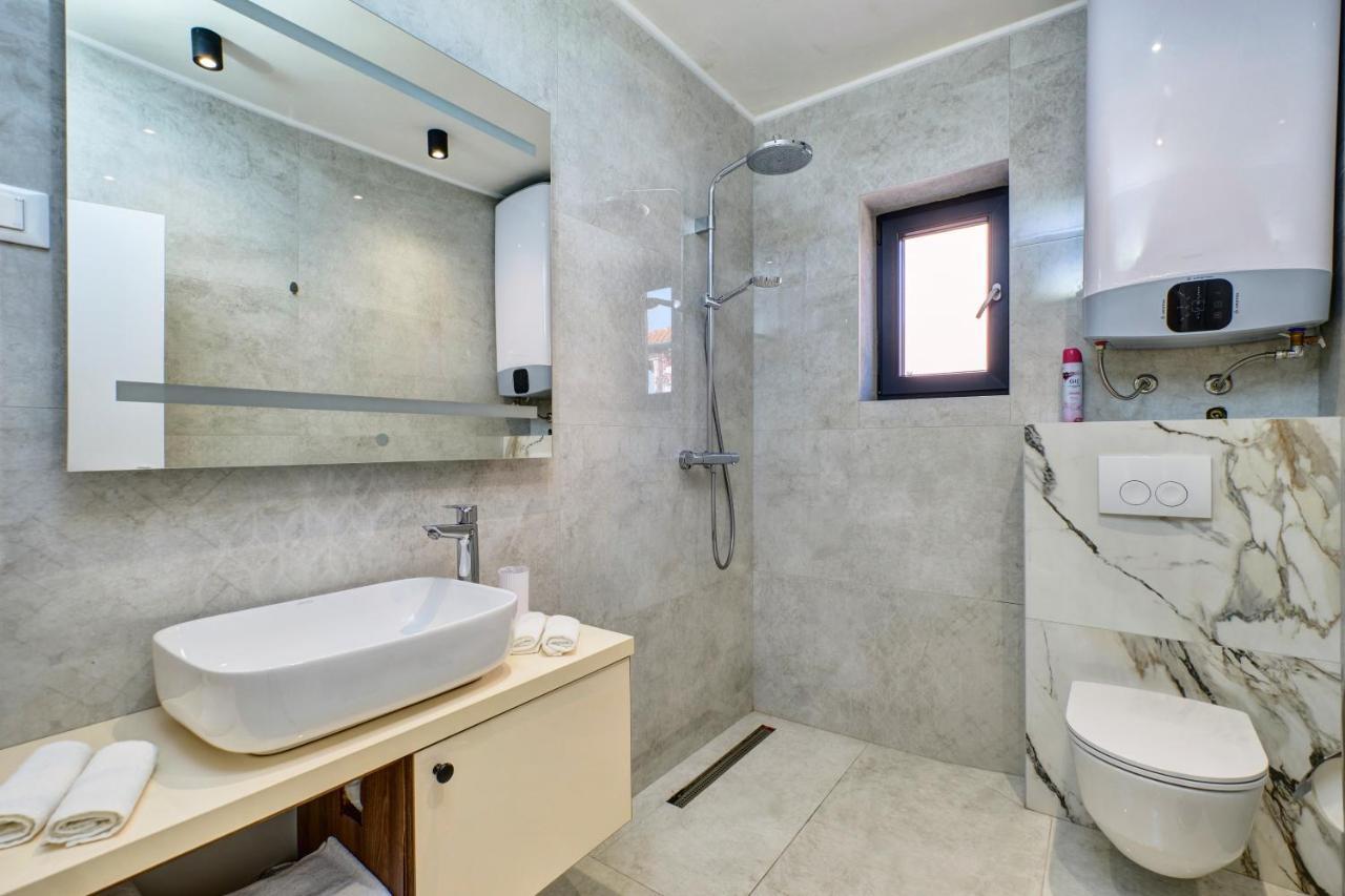 Luxury Apartments Mali Losinj Luaran gambar