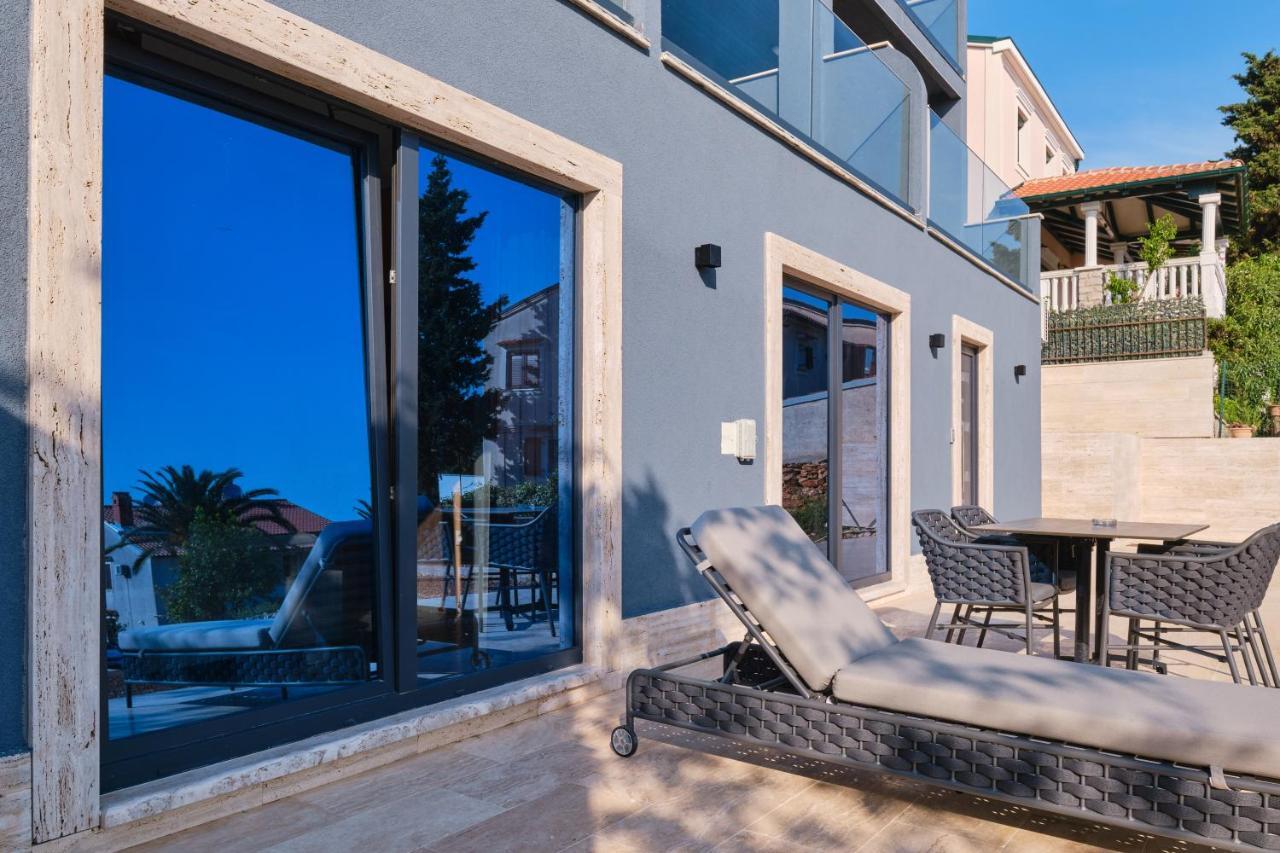 Luxury Apartments Mali Losinj Luaran gambar